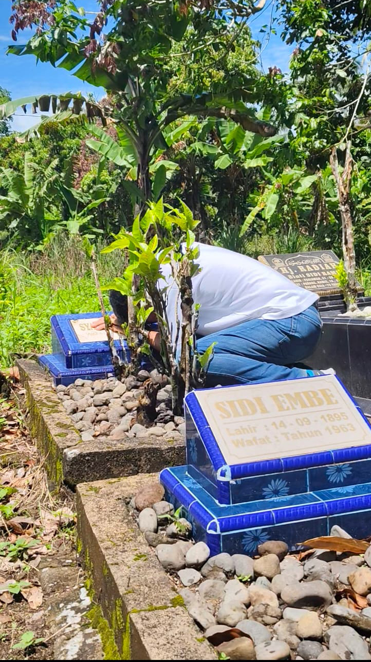 Makam Ibu